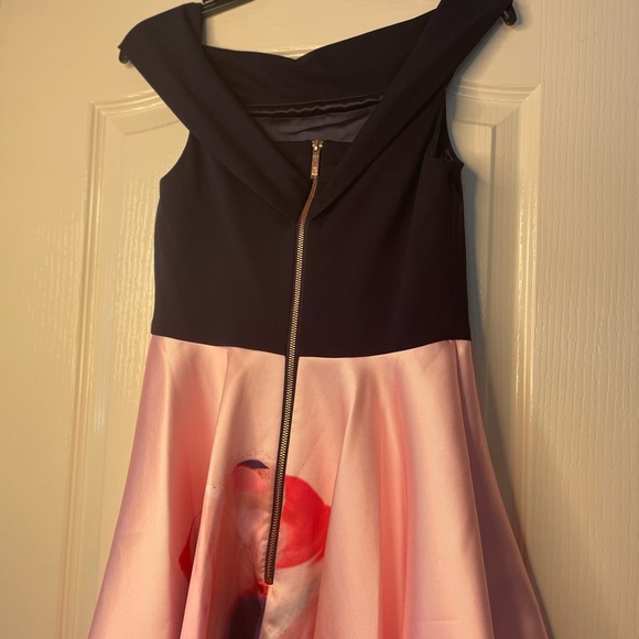 Ted Baker semi formal/ formal dress. Size 2 equivalent to US 6. - Picture 4 of 6